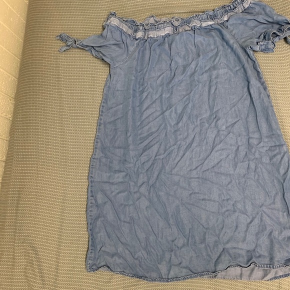 Off the shoulder dress - Picture 1 of 2